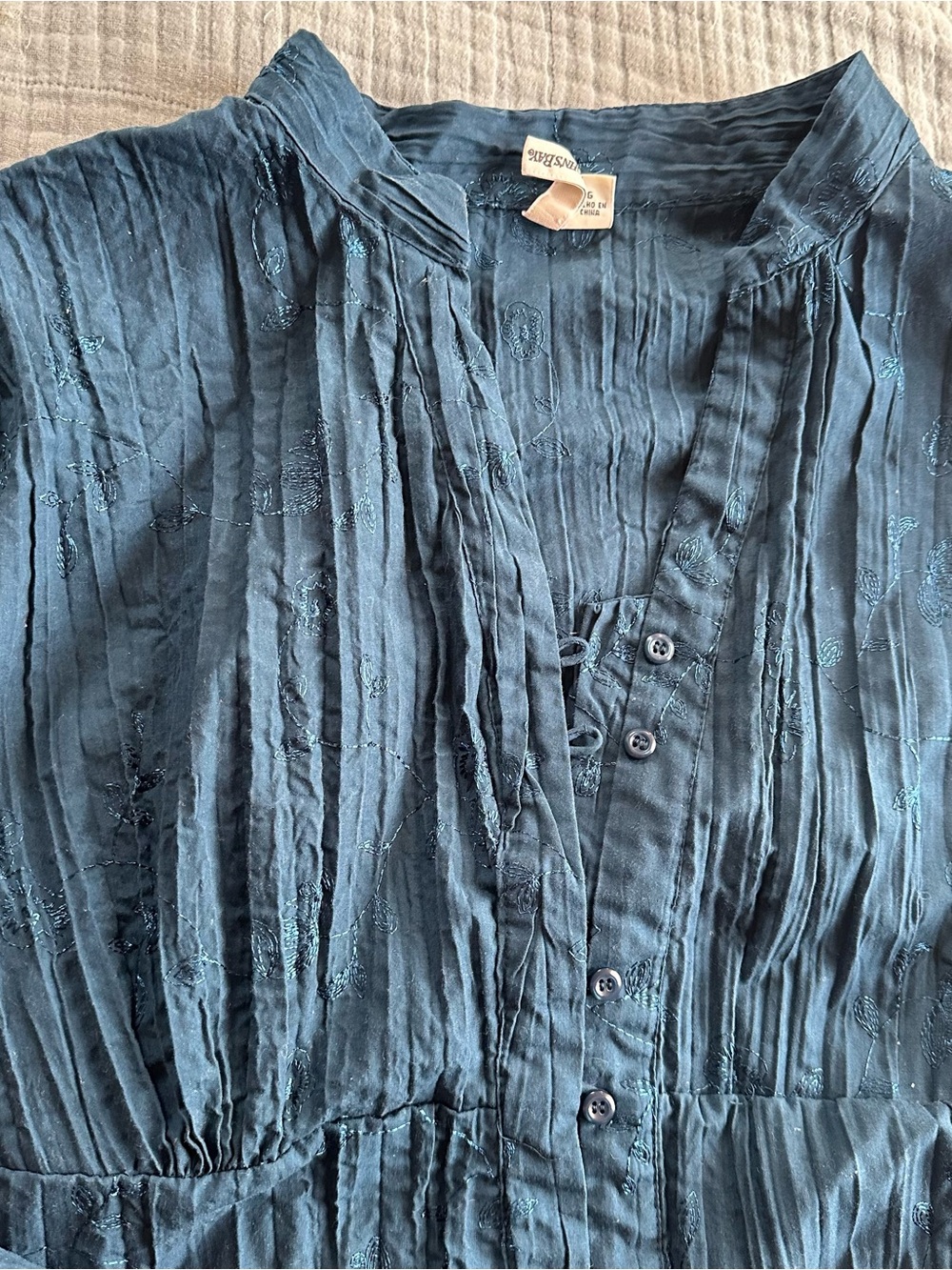 St. John’s Bay deep teal pleated embroidered button up blouse 3/4 sleeve - Picture 3 of 3